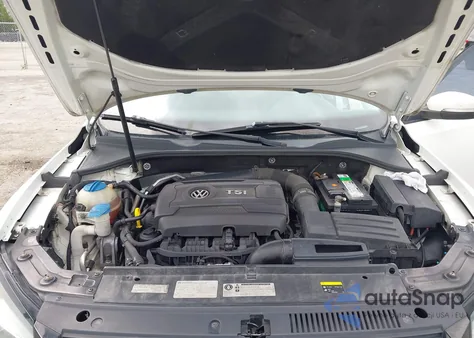 2014 Volkswagen Passat 1.8T Wolfsburg Edition из США, поврежденный, VIN 1VWAS7A34EC102646